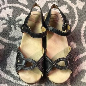 Dansko Sara Waxy Black